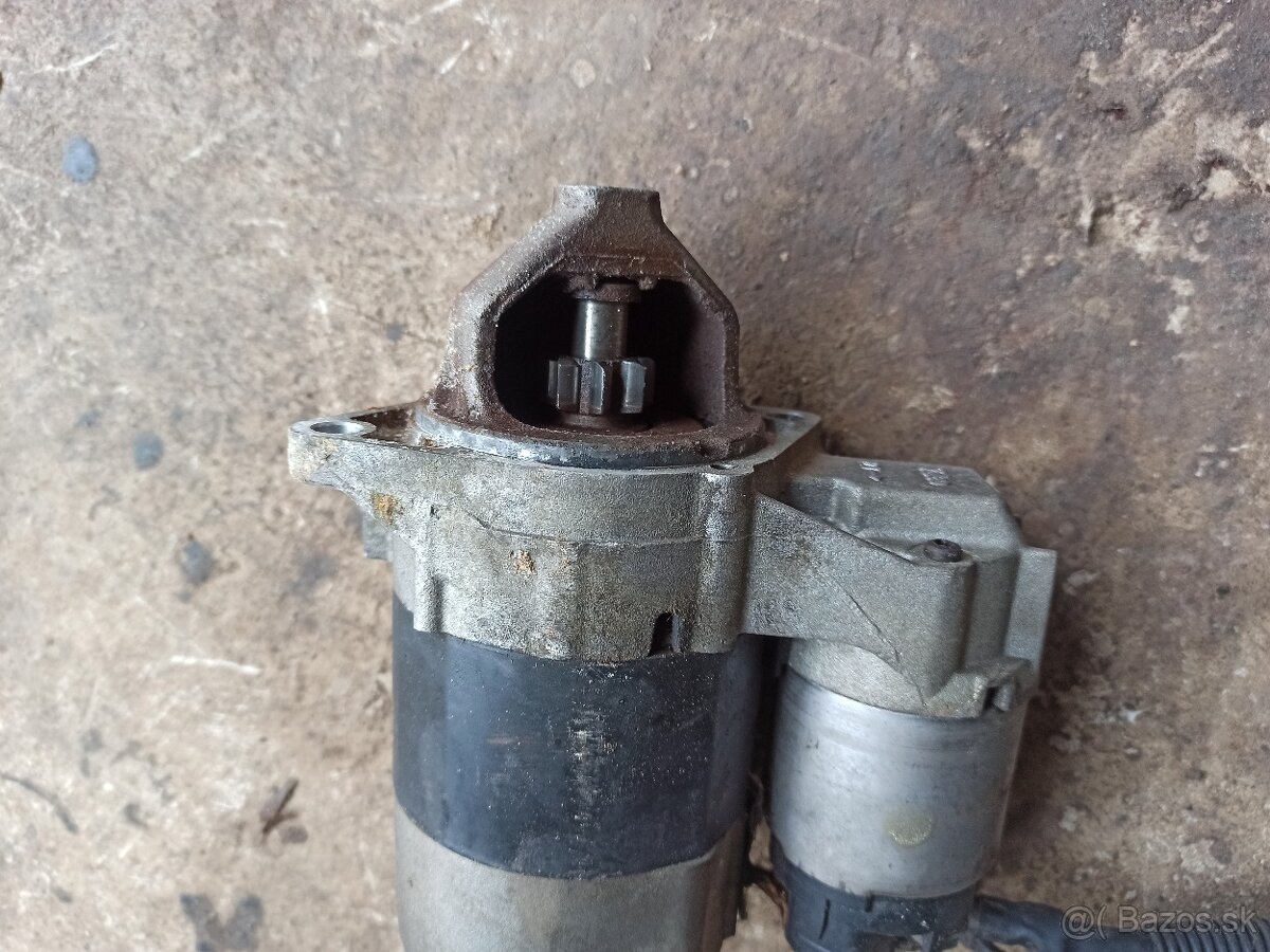 Predám plne funkčný štartér na Mercedes A - 2