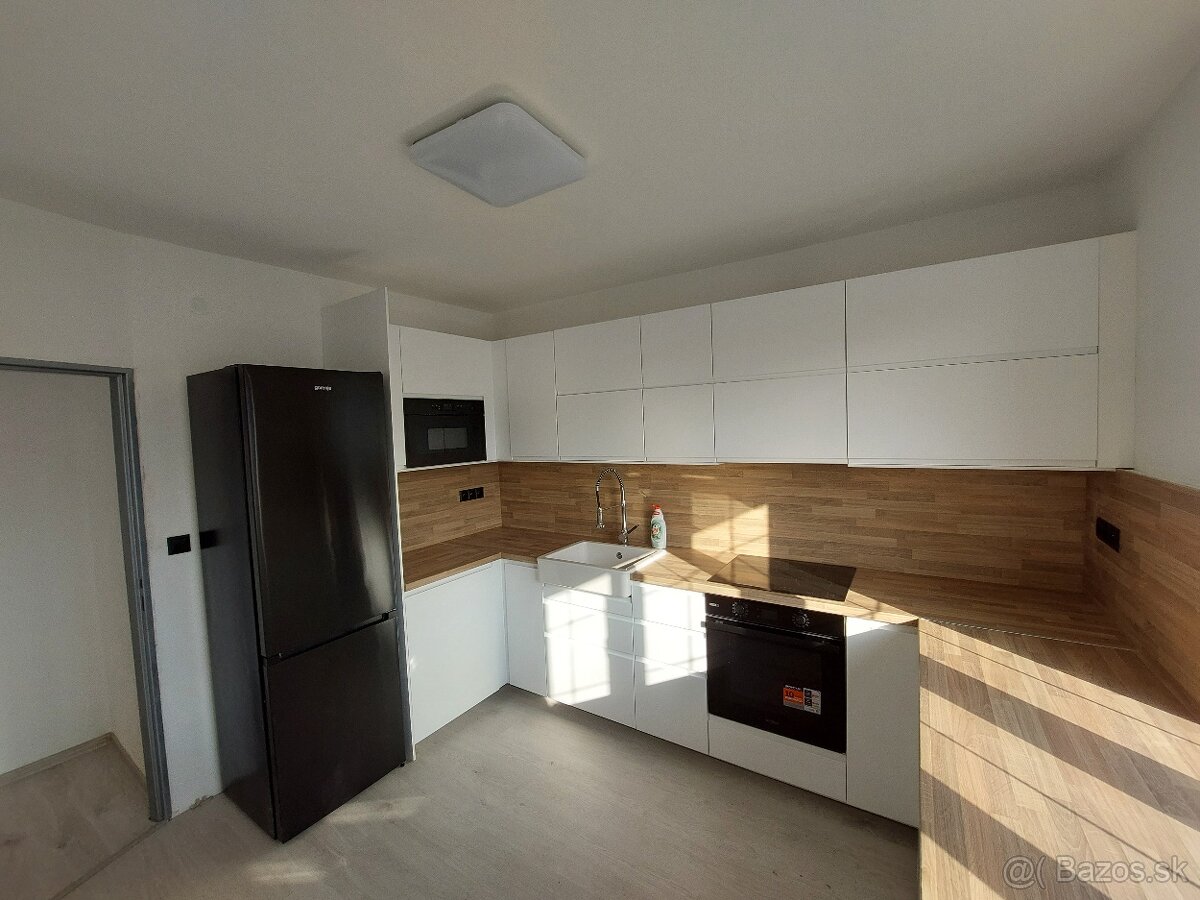 Prenájom 3+1 Sedmerovec - 2