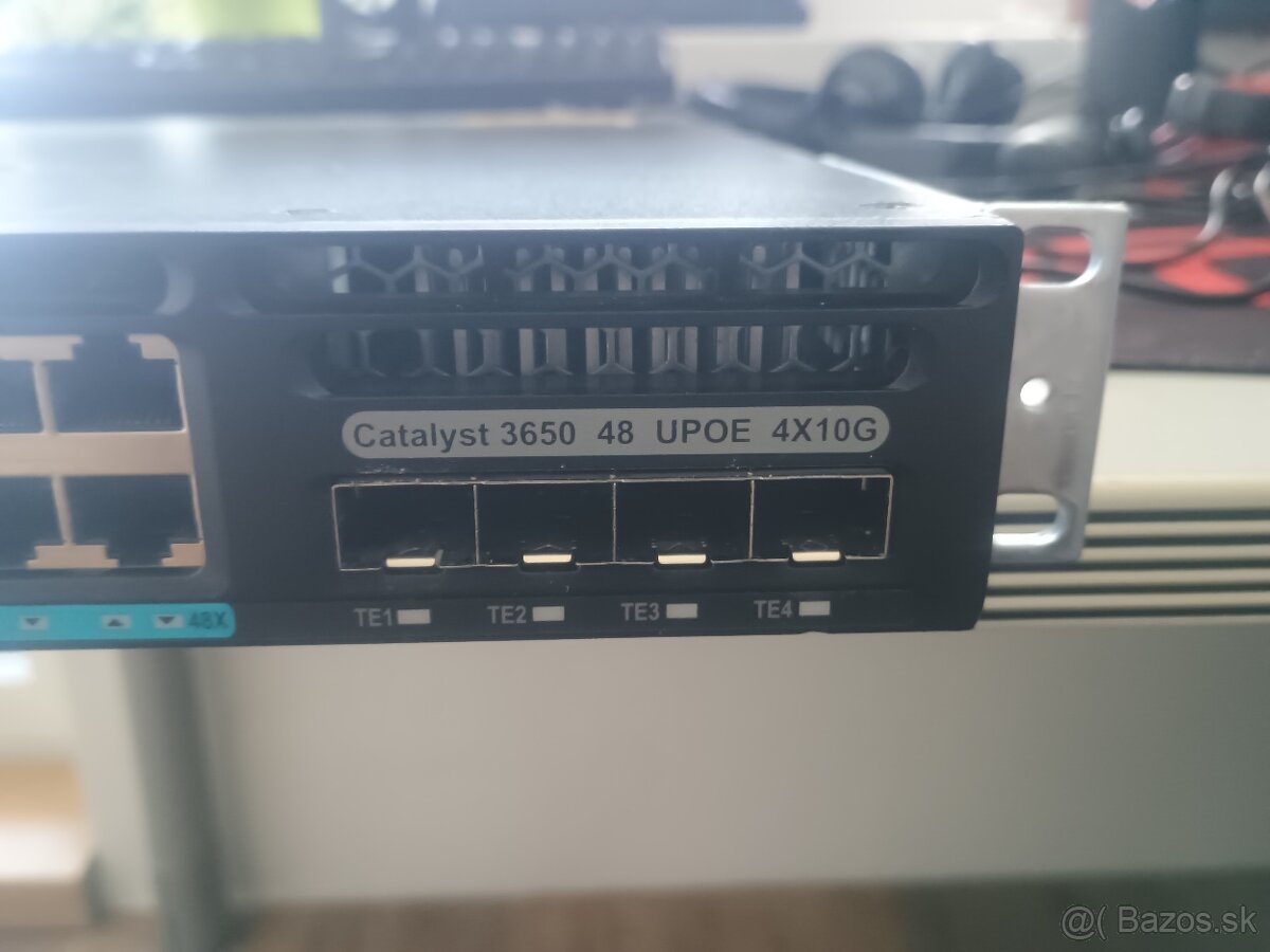 Cisco Catalyst 3650 12X48UQ-S 10G porty - 2
