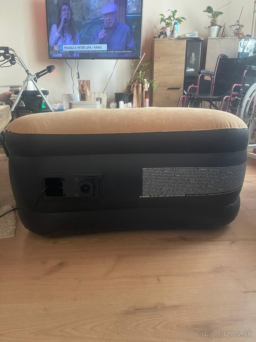 Nafukovacia posteľ - 2