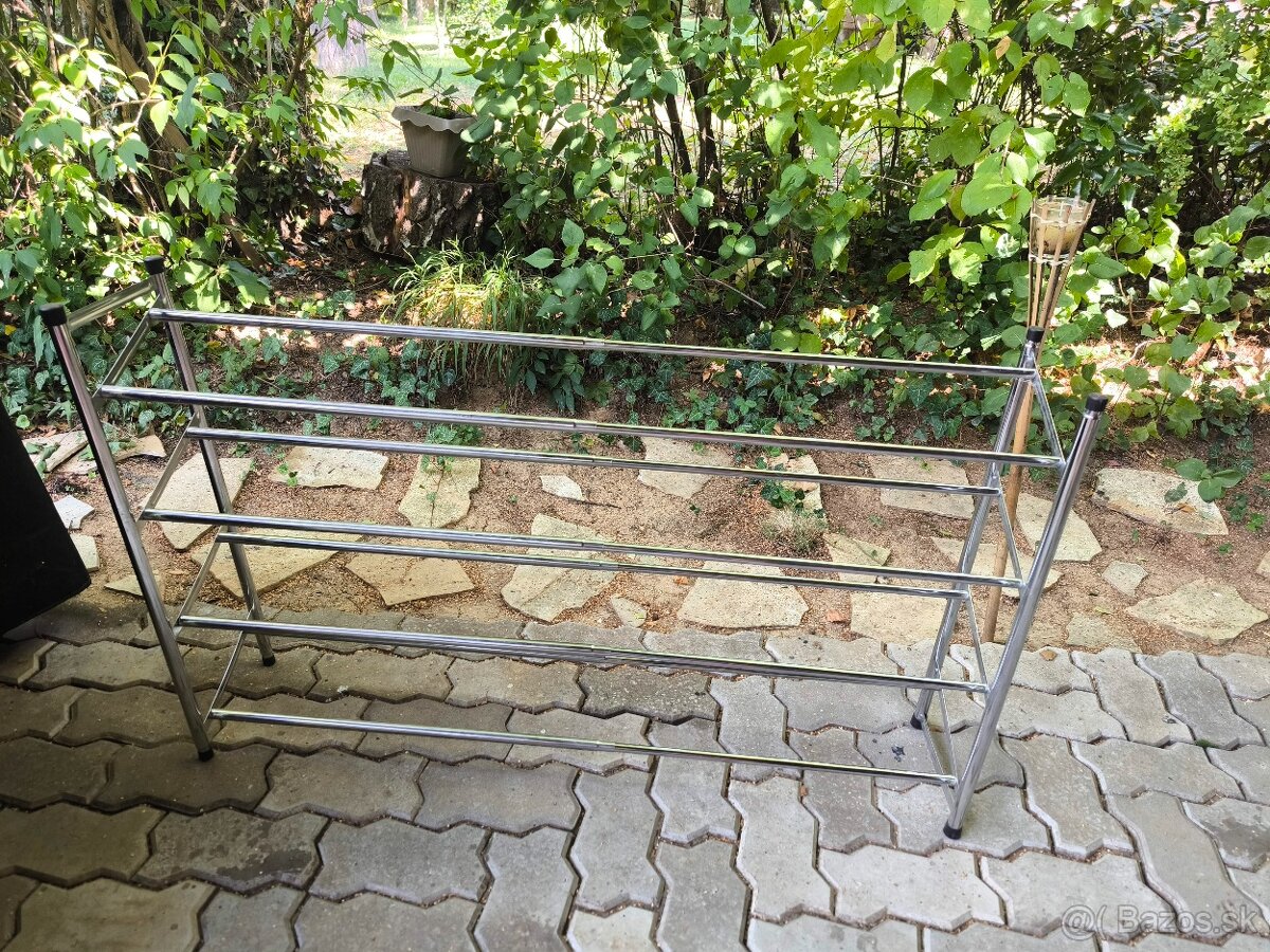 Roztshovaci botník - 2