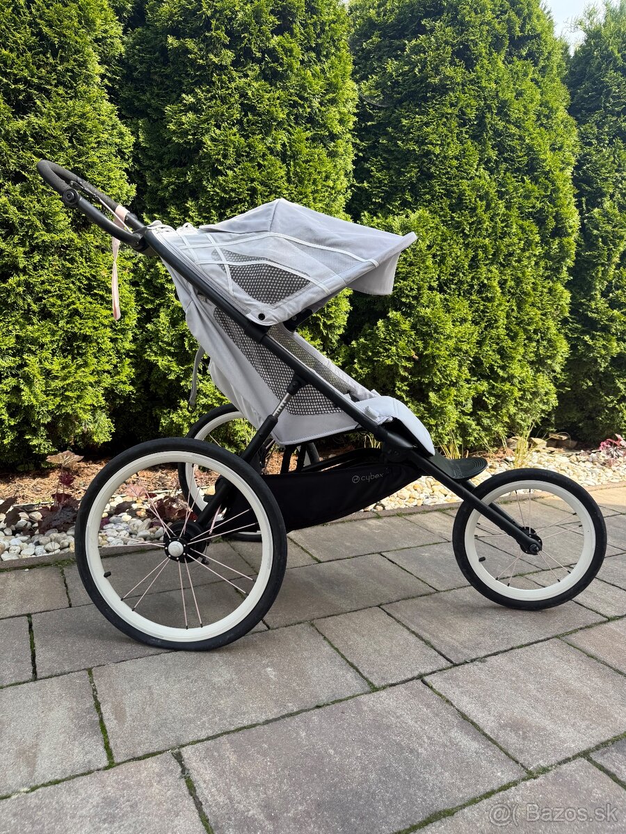 Kočiar Cybex Avi Spin - 2