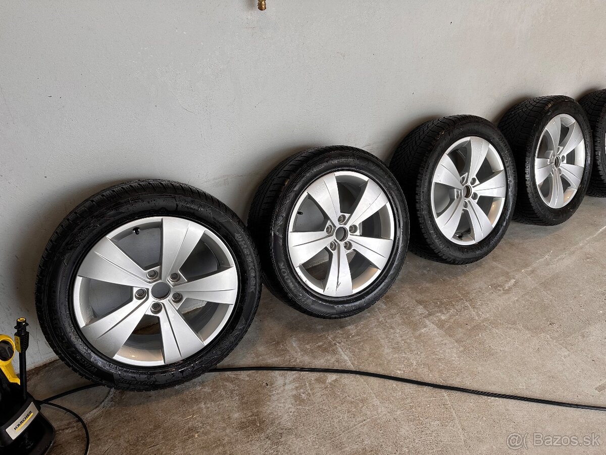 12. 215/55 R17 - 2