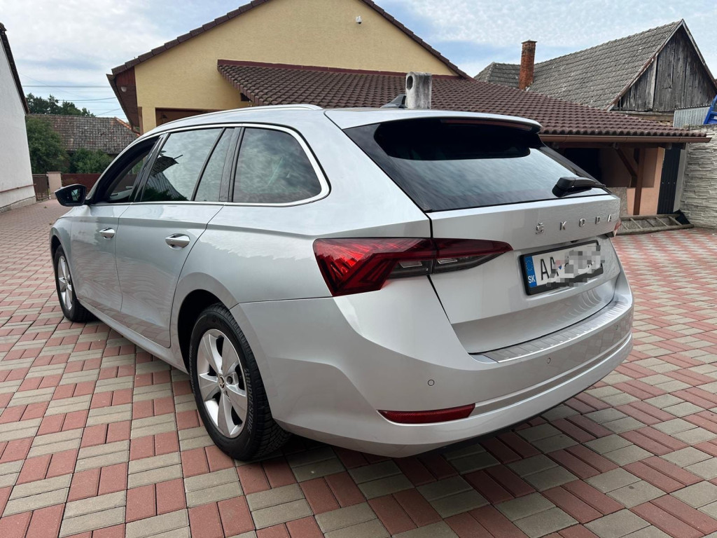 Škoda Octavia Combi 2022 - 2