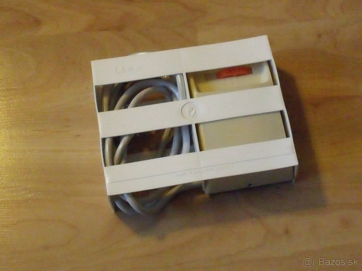 Napájač autodráhy ITES typ 333 - 2