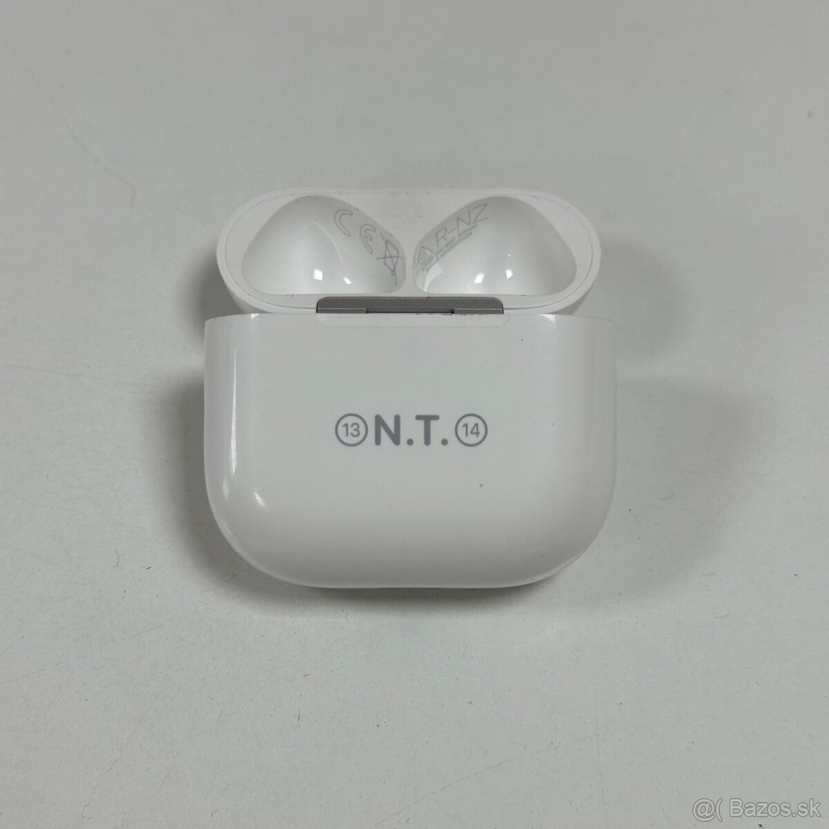  Púzdro pre Apple AirPods 4 (ANC) - 2