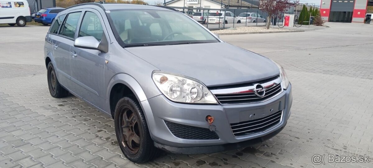 Opel - Astra/Station Wagon/, r.v. 2009, 66 KW, diesel - 2