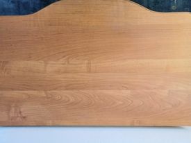 Stolík pod televízor - 2