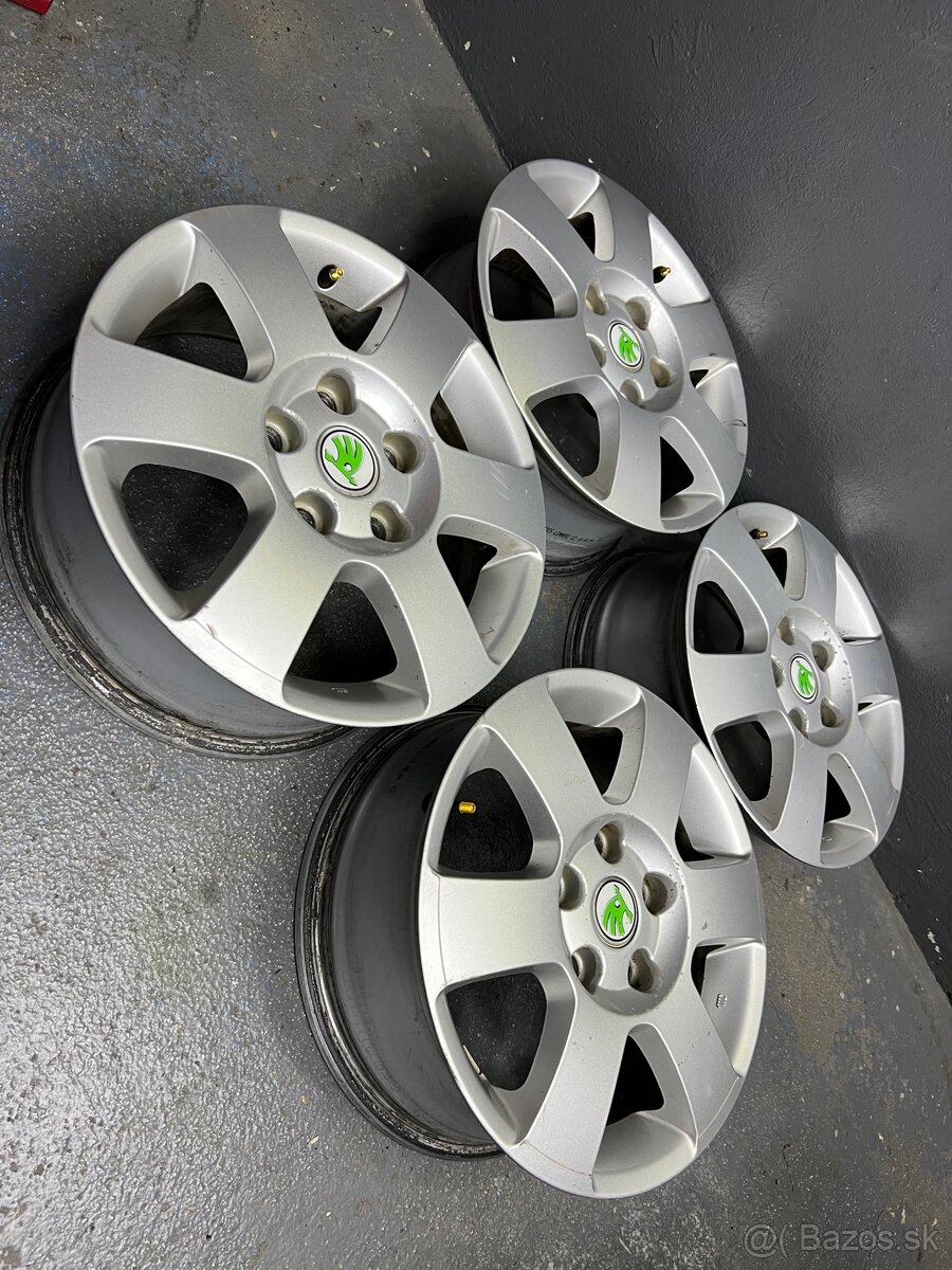Hlinikove disky škoda 5x112 r15 - 2