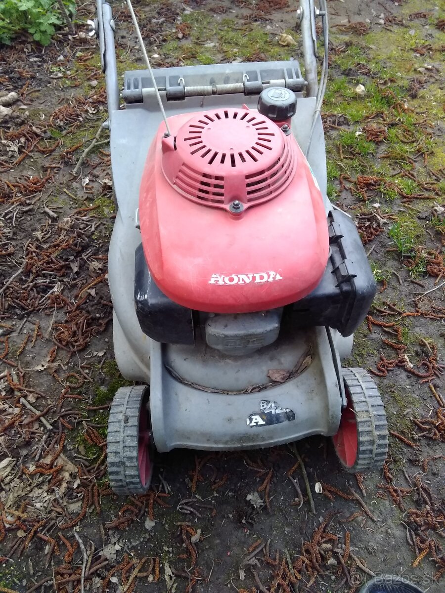Predám kosačku Honda - 2