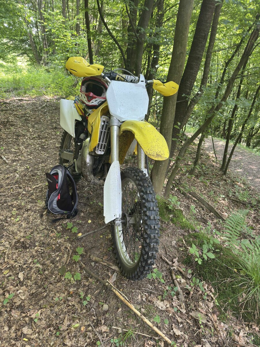 Suzuki rm 125