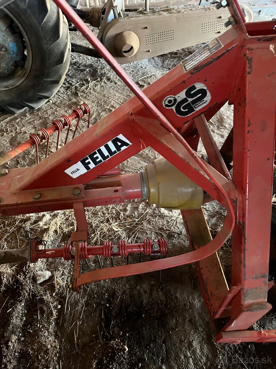 Zhrňovač Fella ts 295 rdf - 2