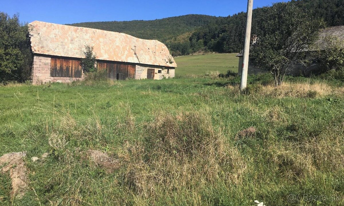 Poľnohospodárske budovy s pozemkom - 2