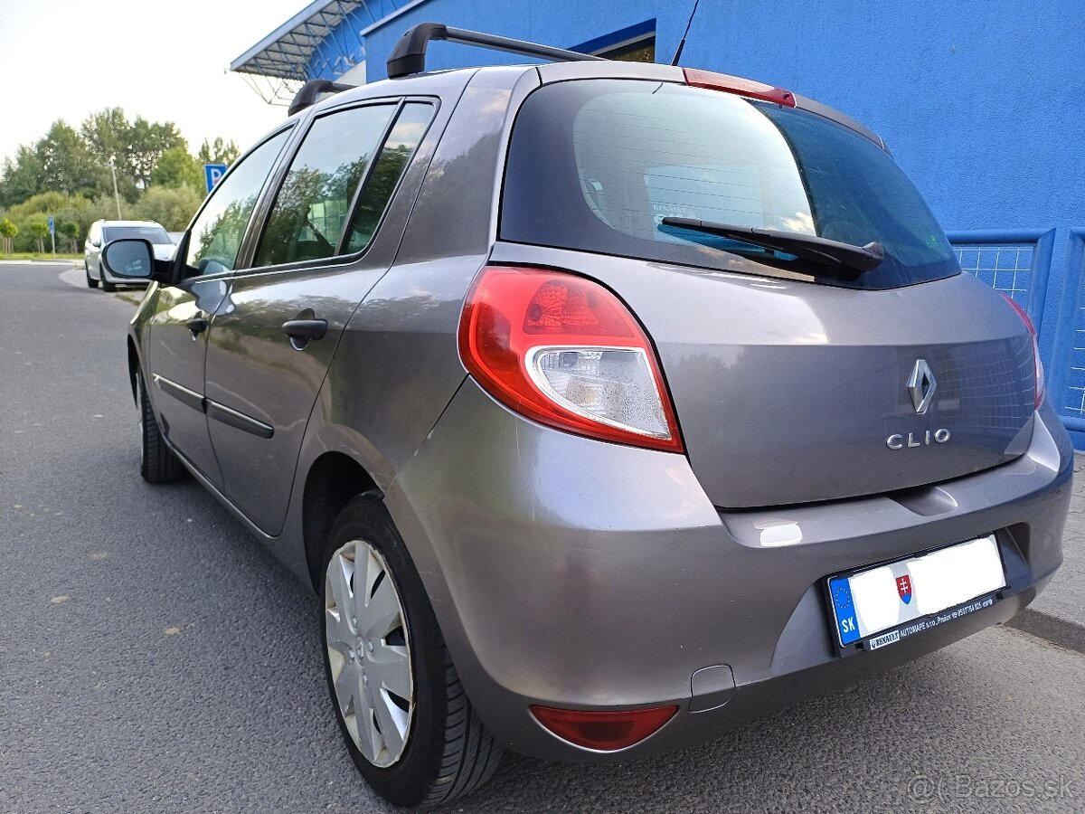Renault Clio 1,2 benzín - rok výroby 2009 - 2