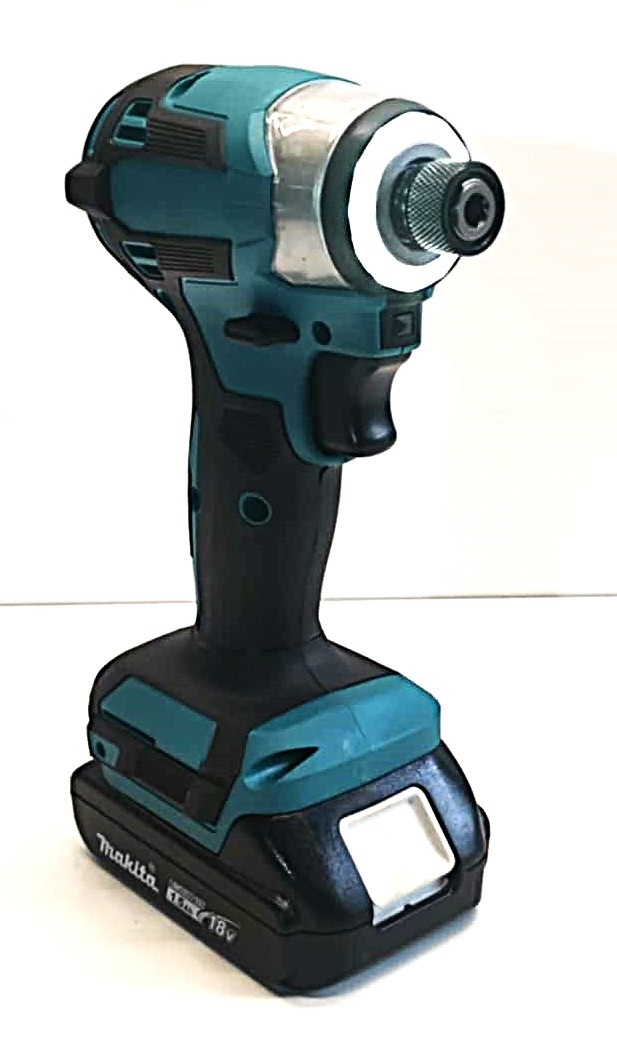 Razovy utahovak kopia Makita DTD173Z - 2