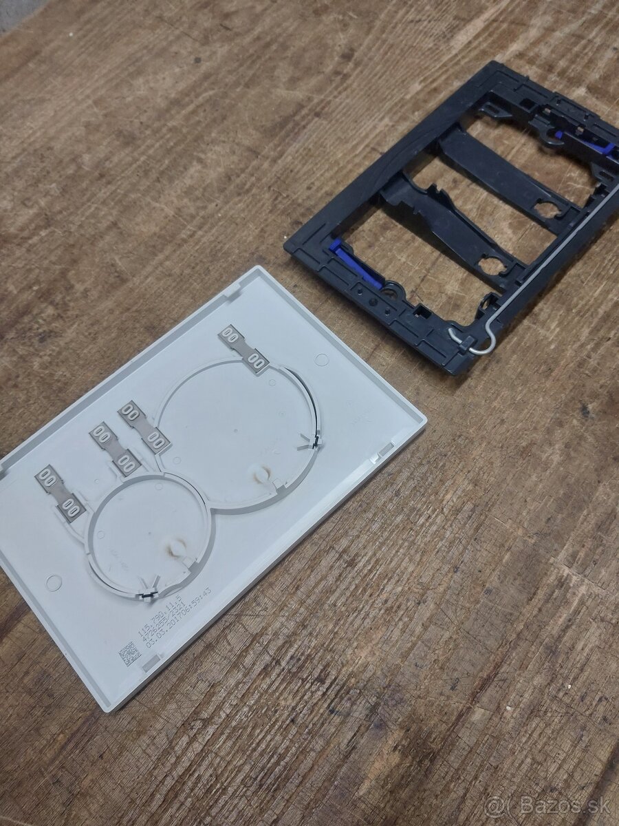 Tlačítko Geberit - 2