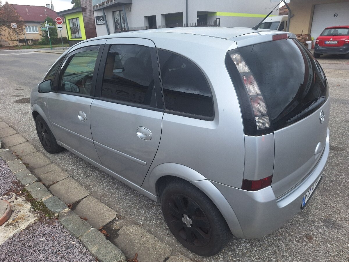 Predam opel meriva - 2