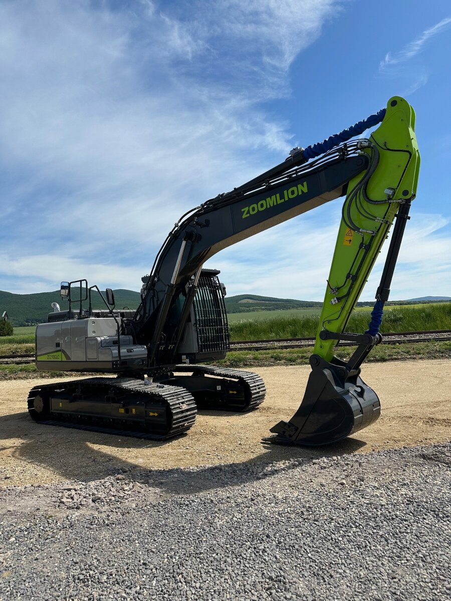 Pásové rýpadlo 23t - 2