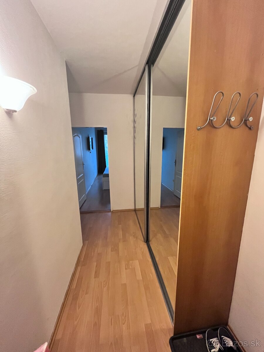 2 izbový byt Liptovský Mikuláš - Blízko centra (Nábrežie) - 2