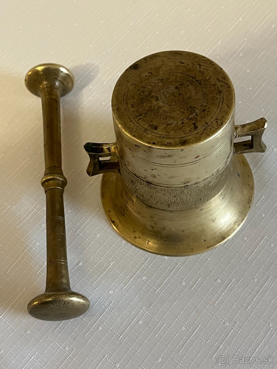 Mosadzný mažiar - 2