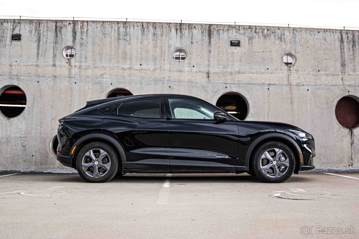 Ford Mustang Mach-E / ODPOČET - 2