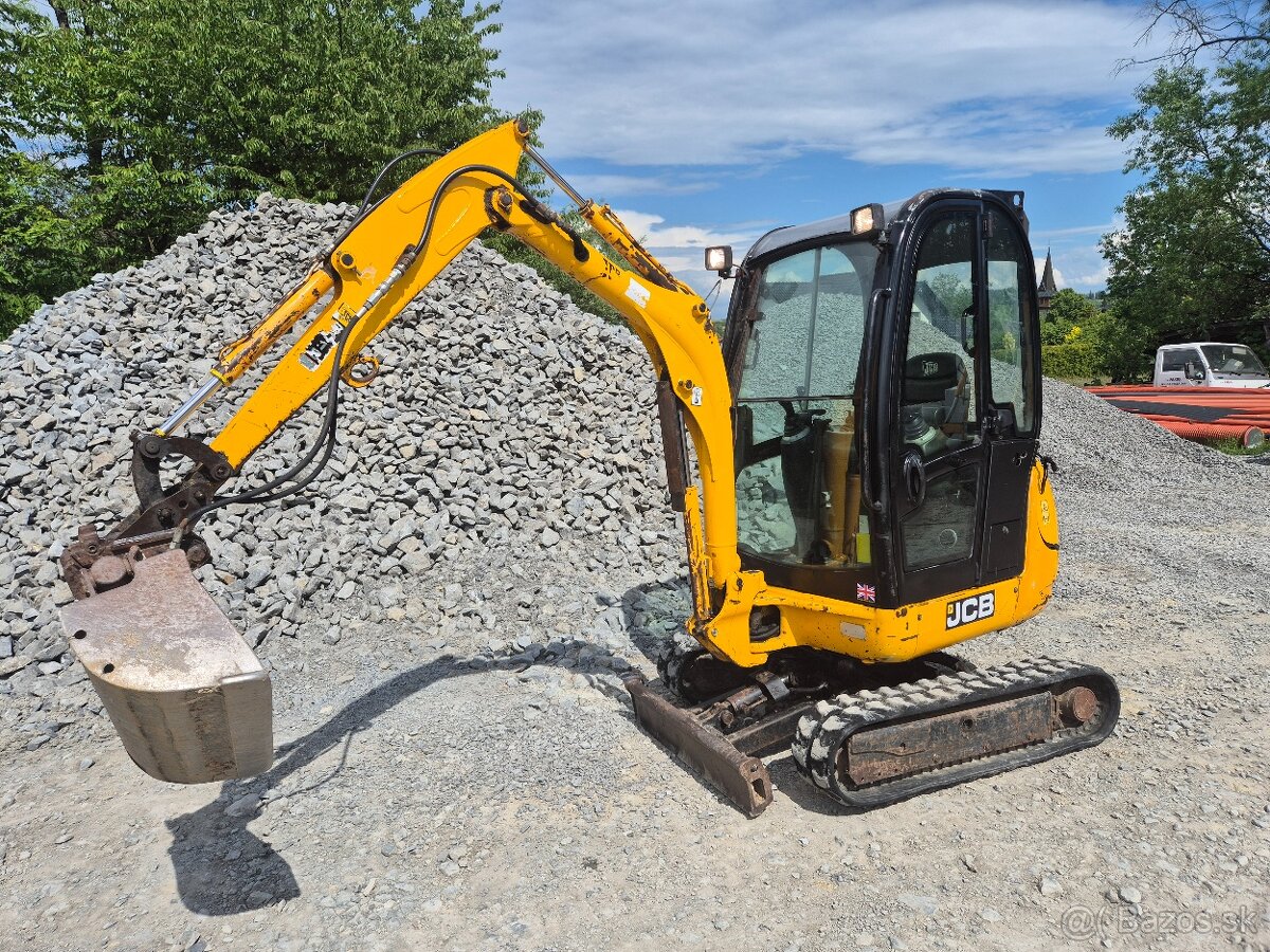Jcb 8018 - 2