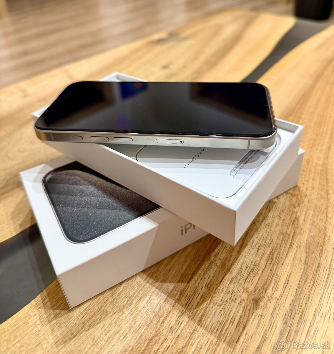 iPhone 15 Pro 128GB - White Titanium - 2