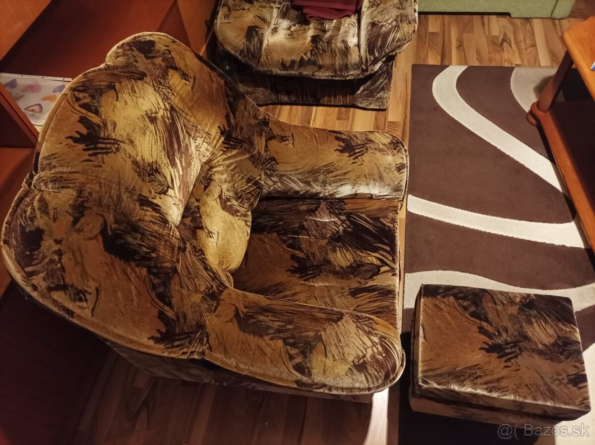 Gauč, 2 kreslá a taburetka - 2