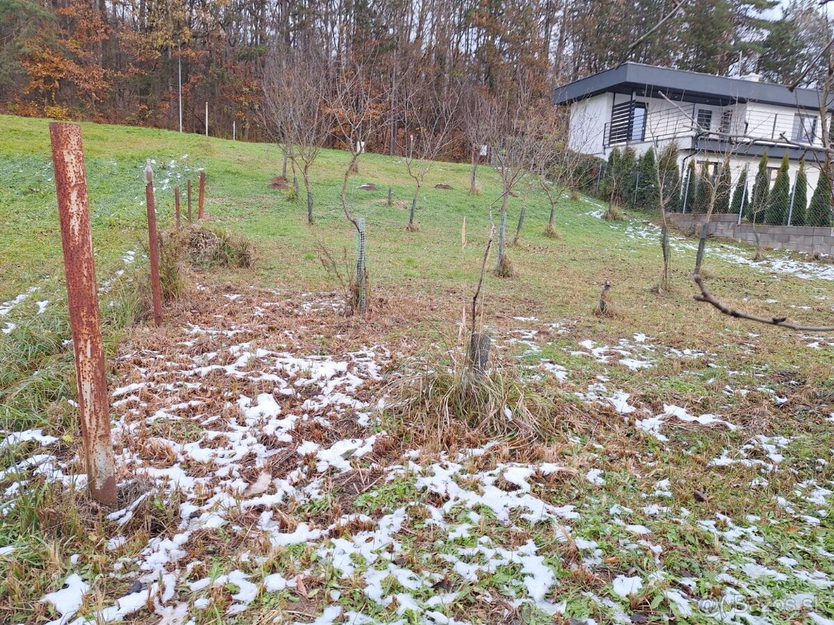 Na predaj stavebný pozemok v krásnom prostredí - 2