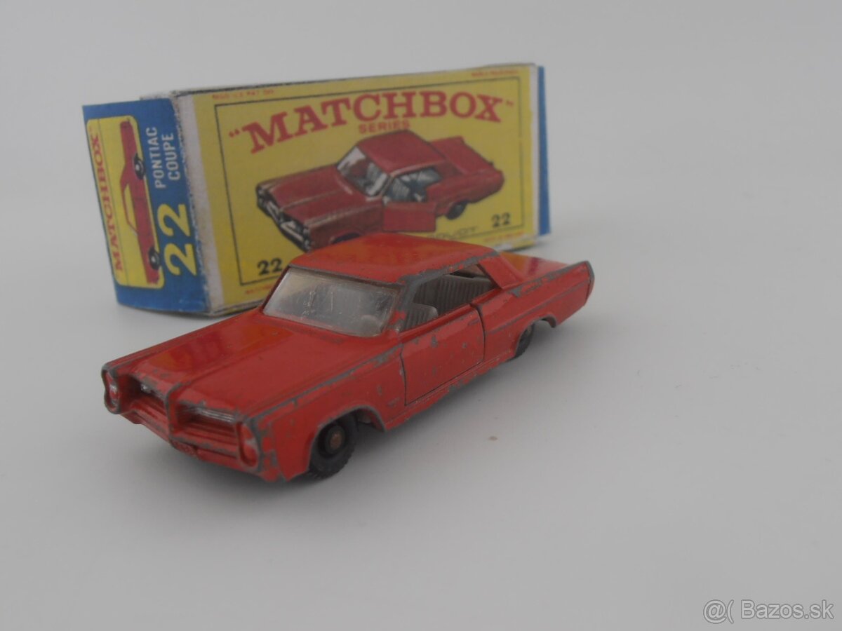 Pontiac Coupe, Rolls Royce, Jaguar E - 2