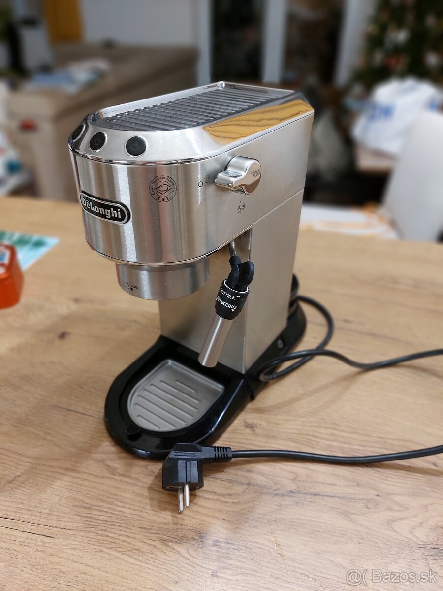 Delonghi EC685.M Dedica - 2