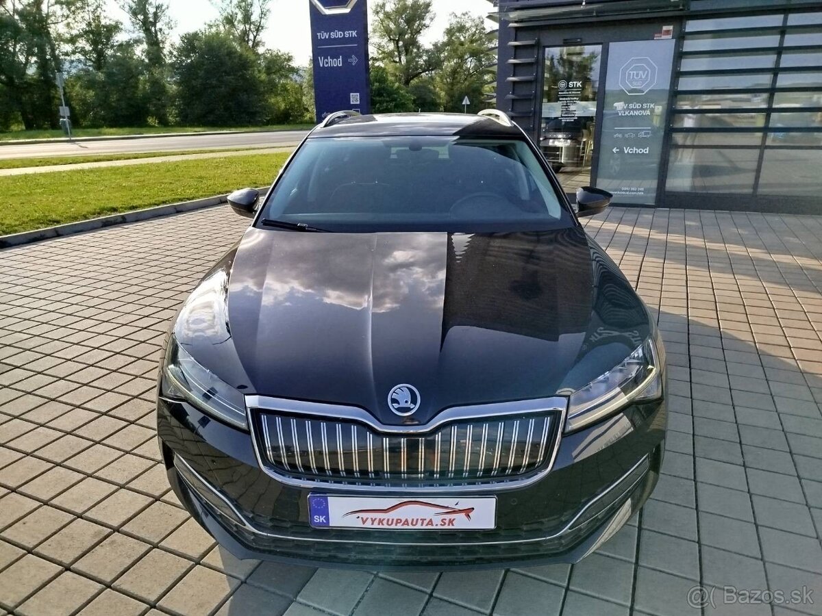 Škoda Superb Combi Business 1.4 TSI PHEV 218K - 2