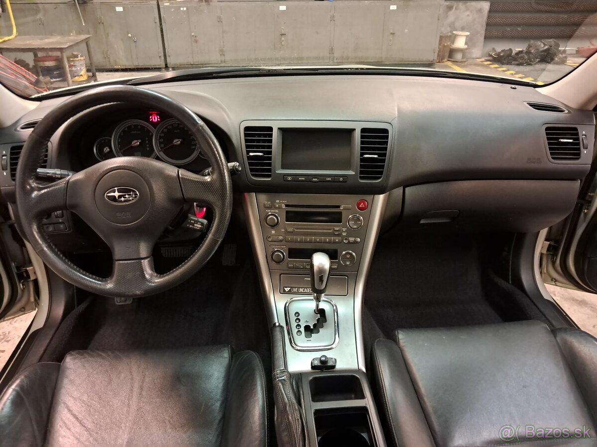 Subaru Outback 2.5 - 2