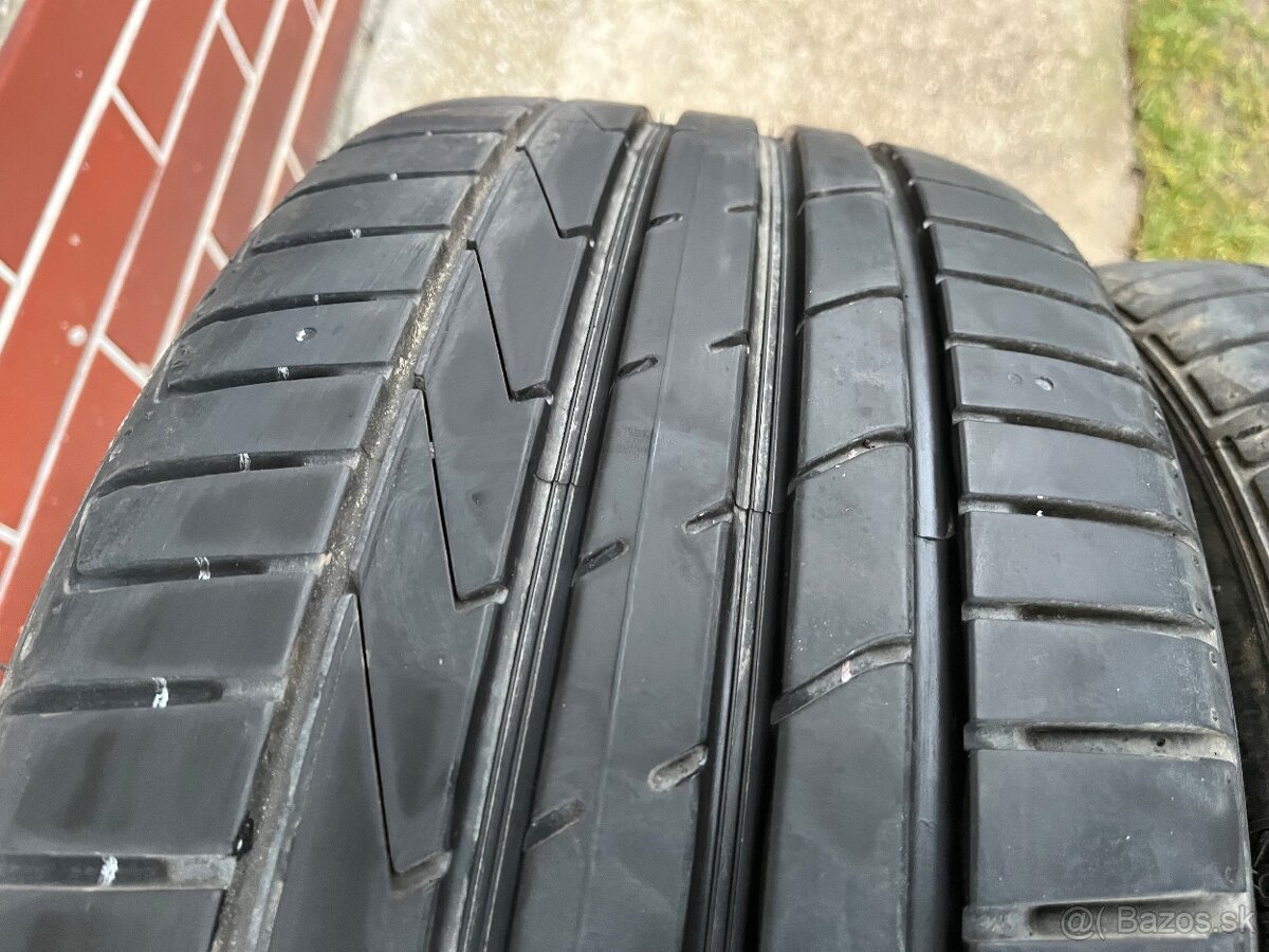 225/40 R18 Hankook letné pneu. 2ks. - 2