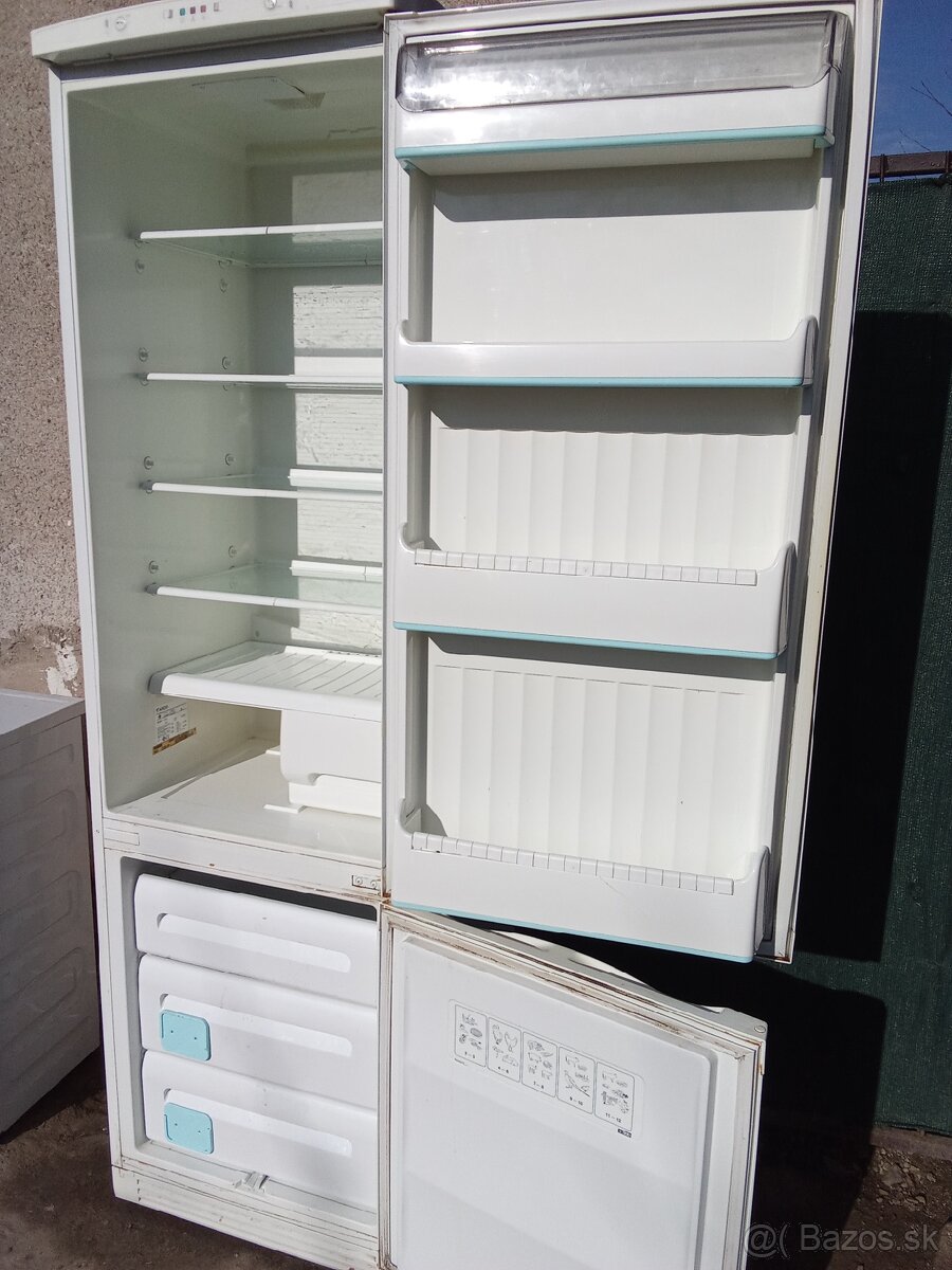 Chladnička s mrazničkou - 2