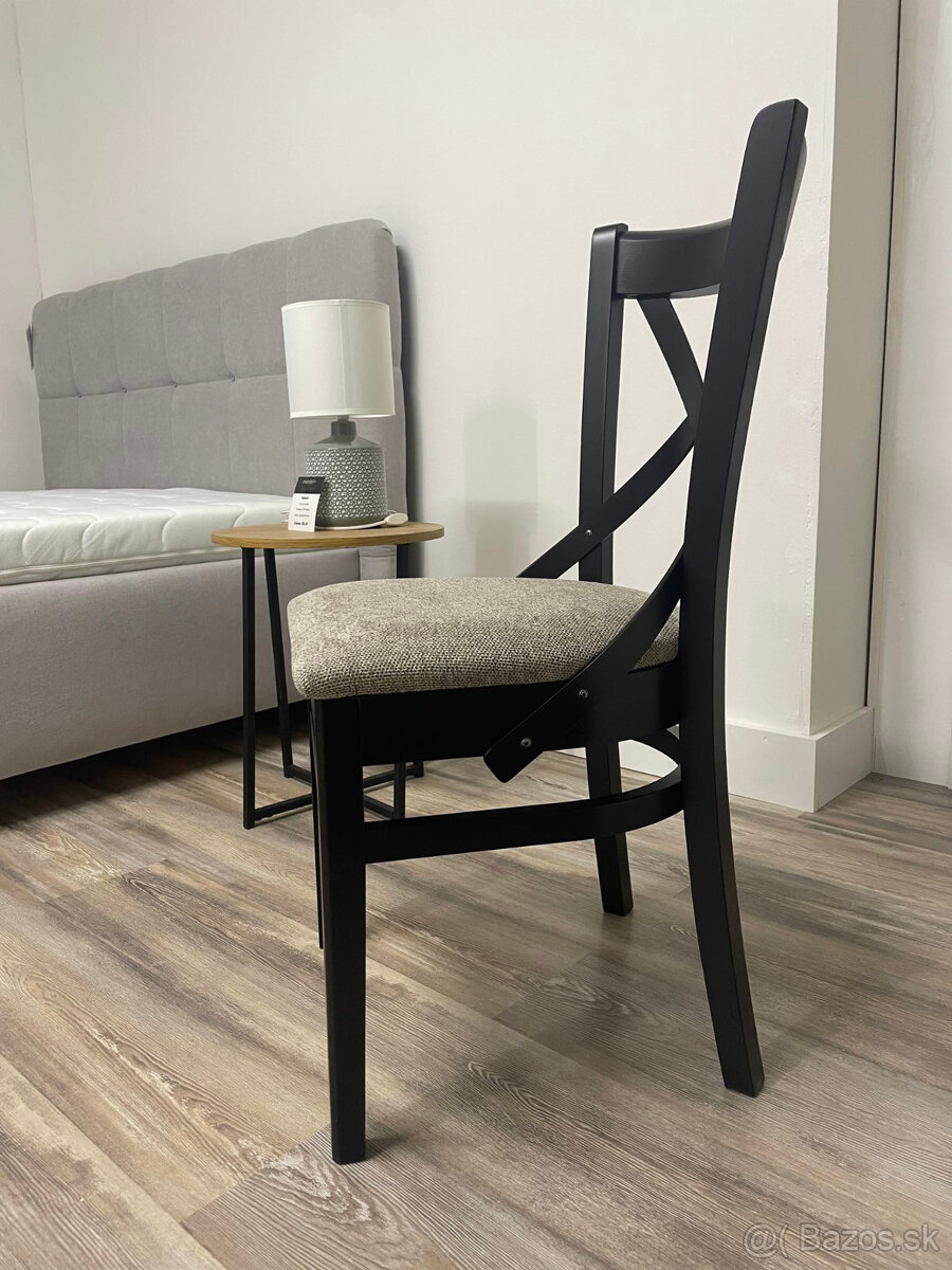 Jedálenské stoličky - 4 ks - úplne nové - 2