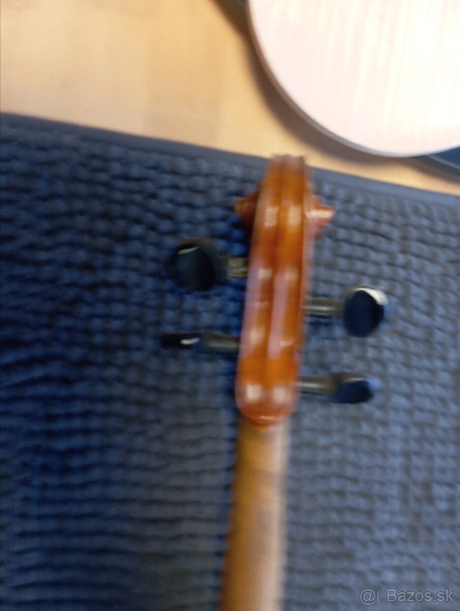 Husle 4/4, Maggini - 2