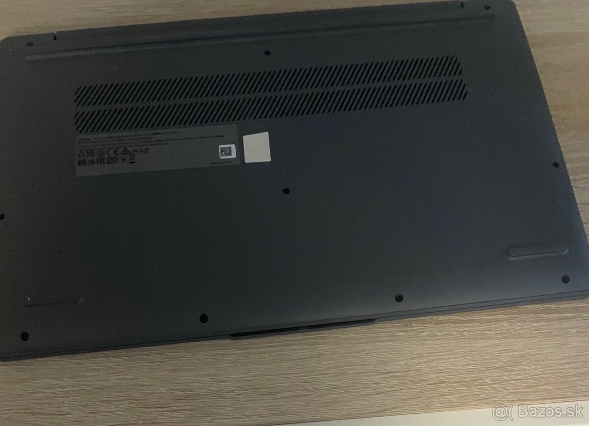 Predám noteebok - 2