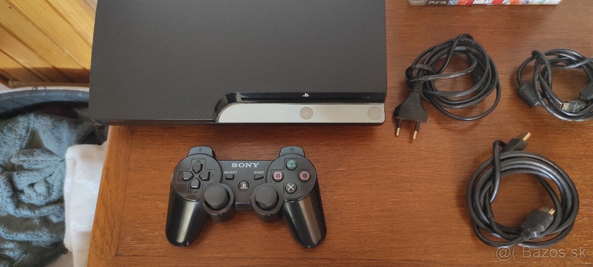 Playstation 3 slim+hry - 2