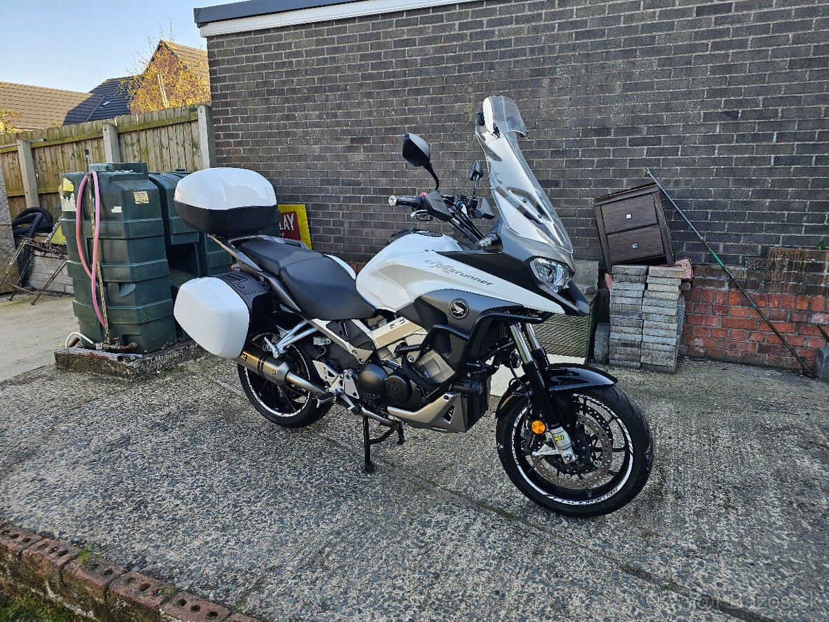 Honda crossrunner 800 - 2