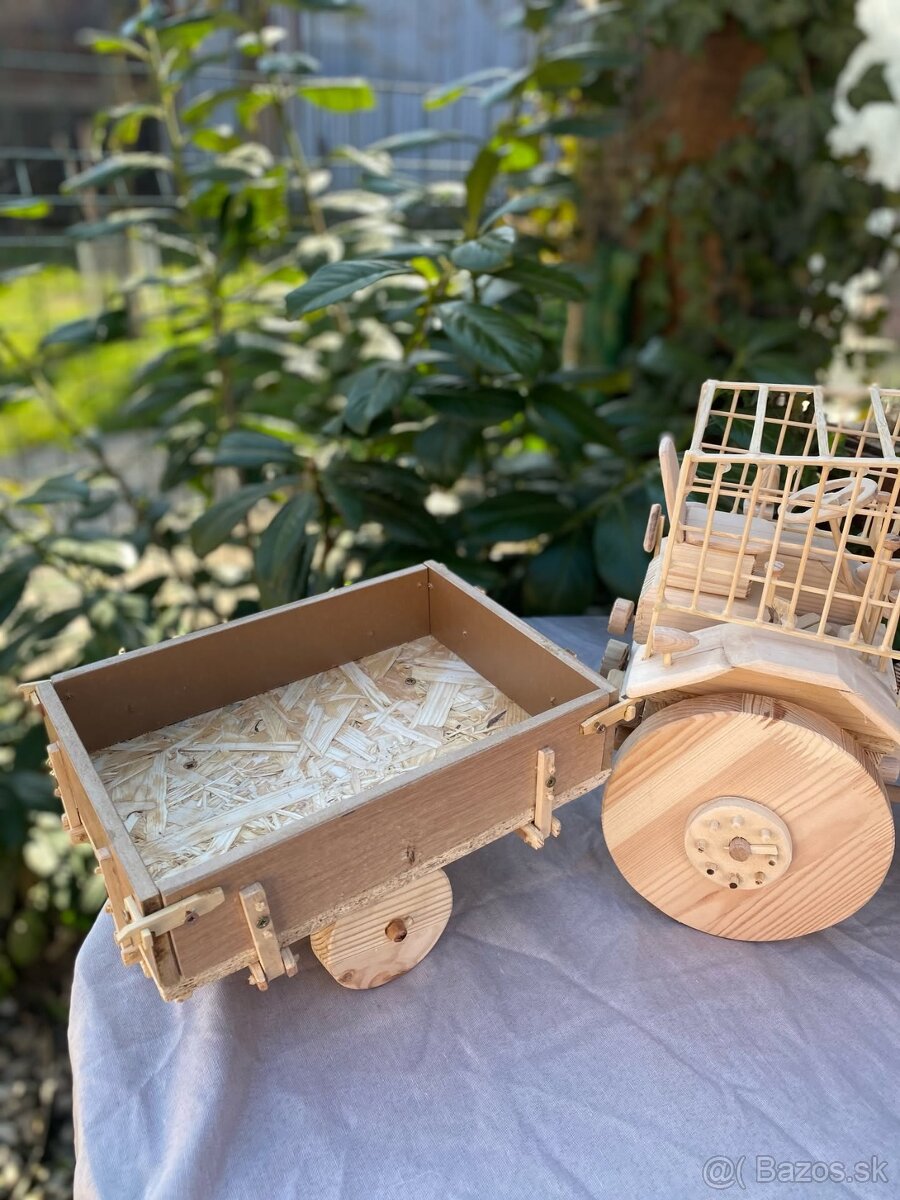 Drevený traktor - 2