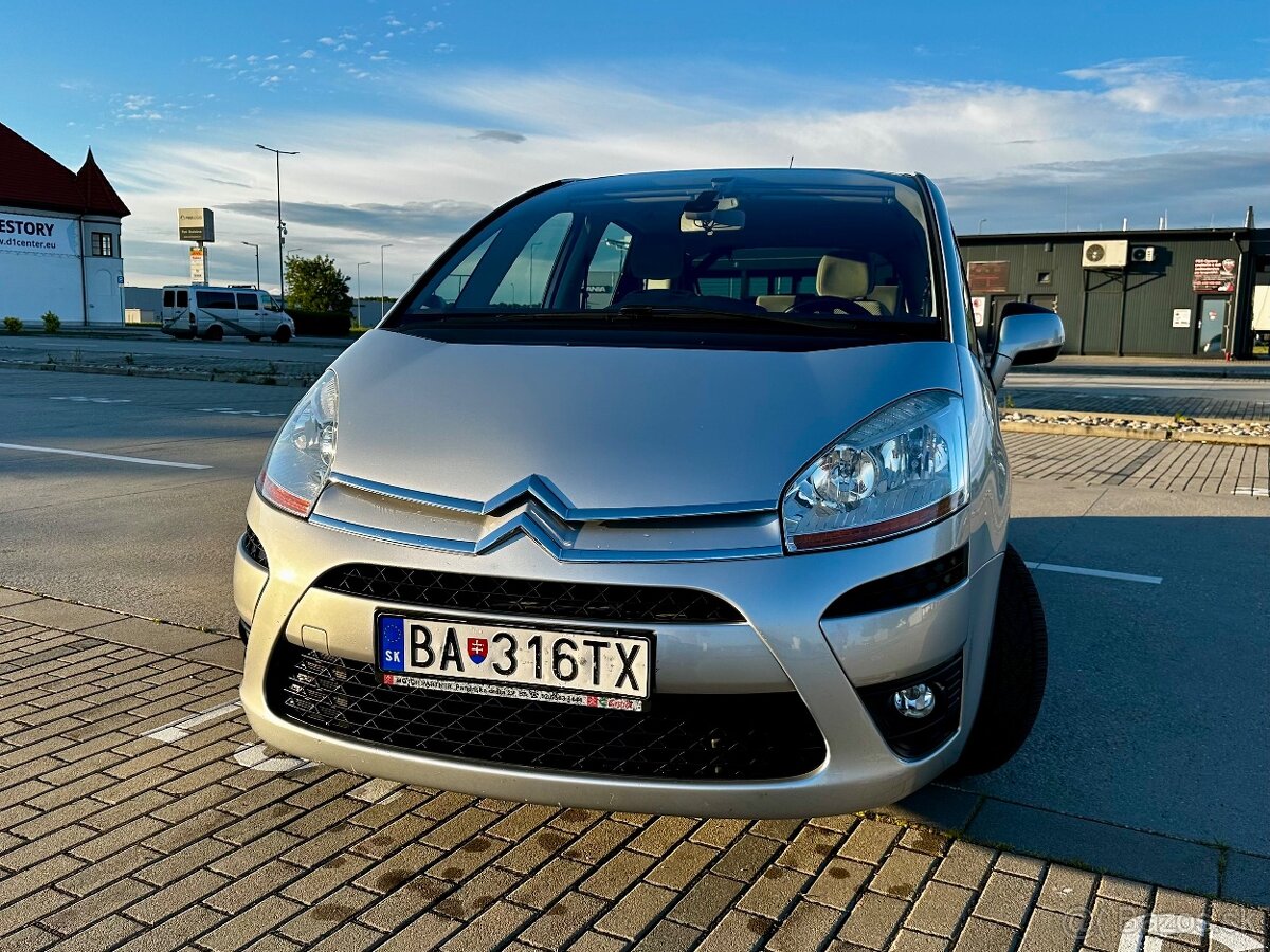 Citroën C4 Picasso - benzín, manuál - 2