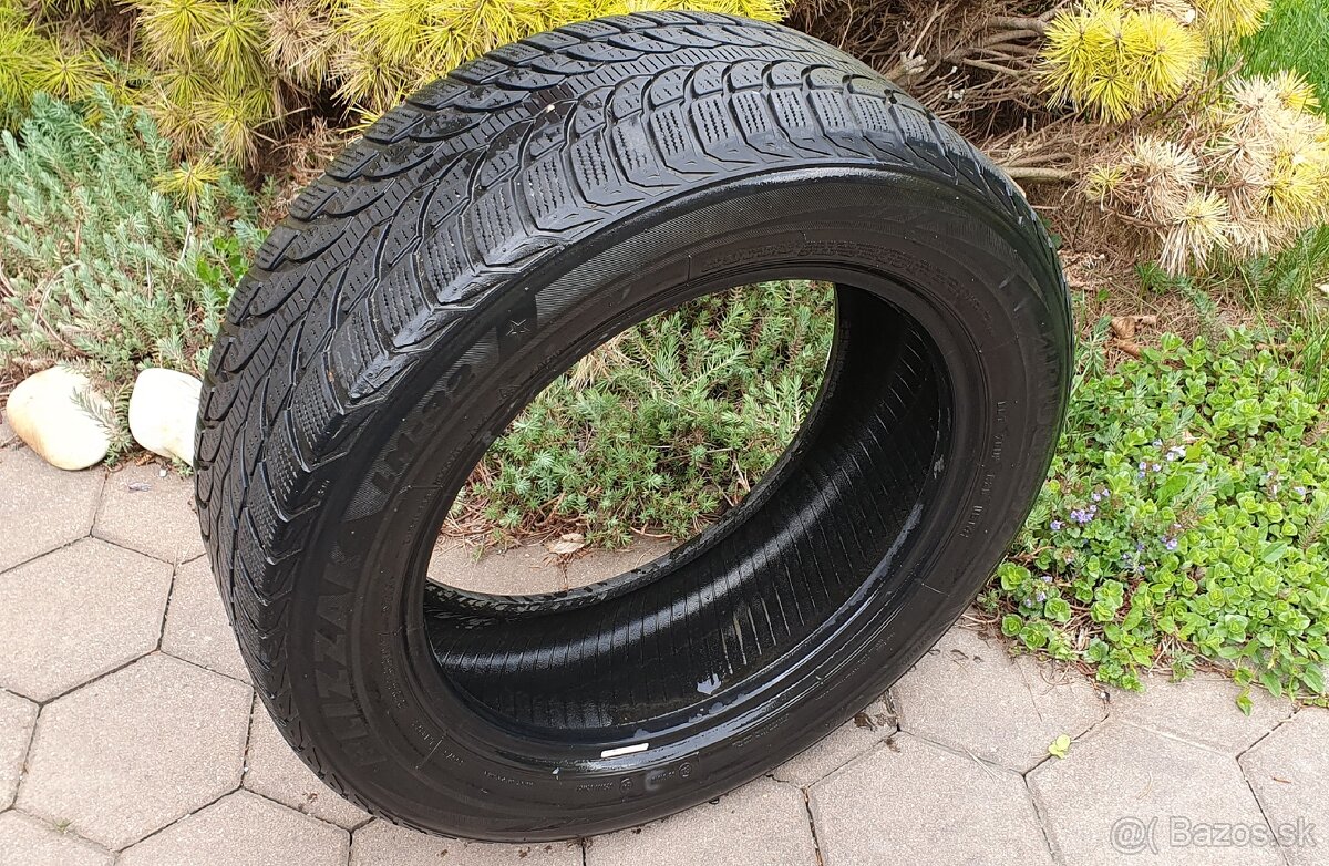 Bridgestone Blizzak LM 32, 225/55 R17 celorocna - 2