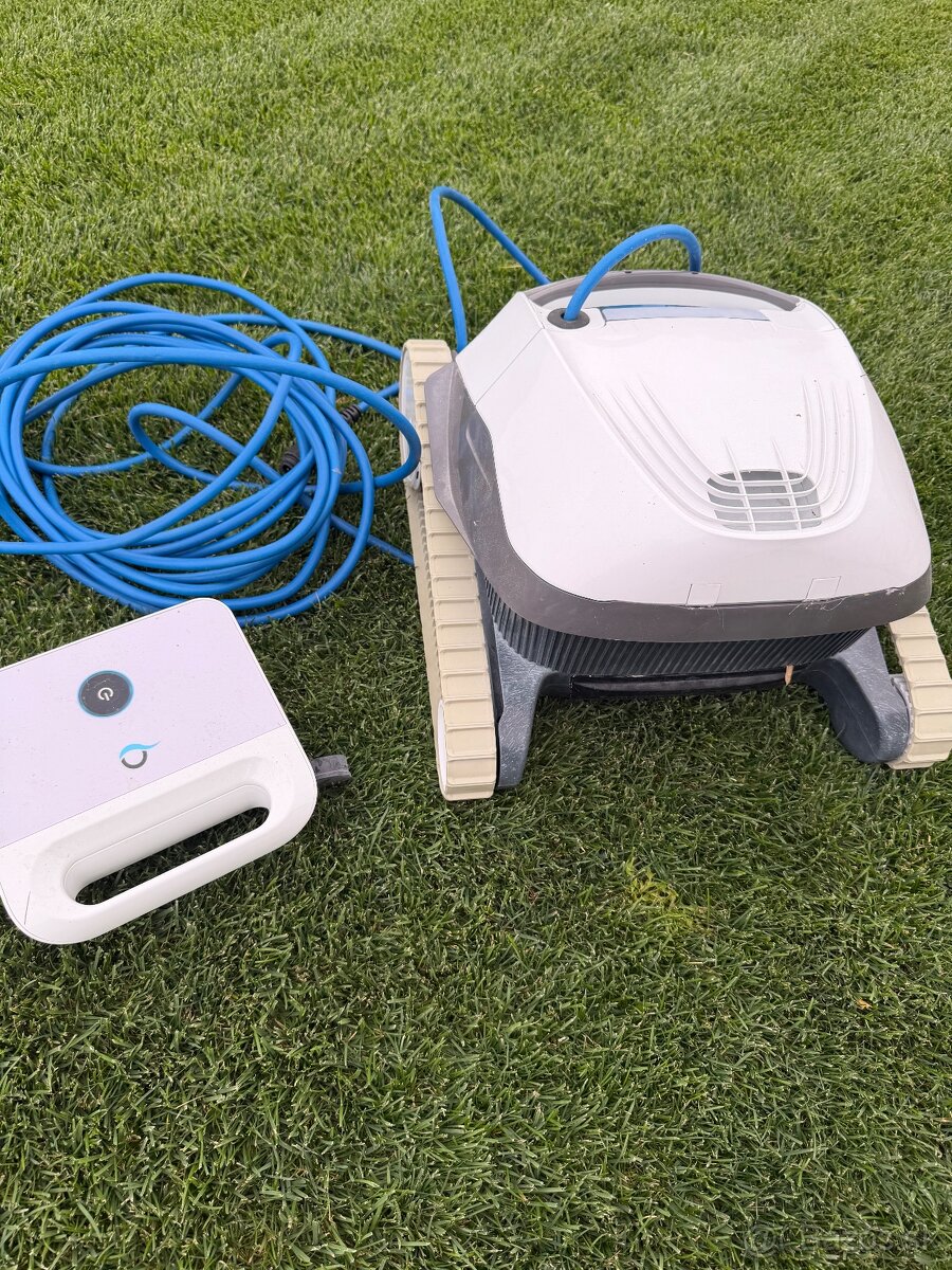 Bazénový robot Dolphin E10 - 2