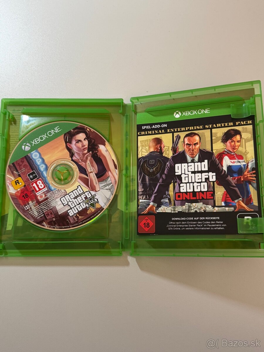 Grand Theft Auto V: Premium Edition (Xbox One) - 2