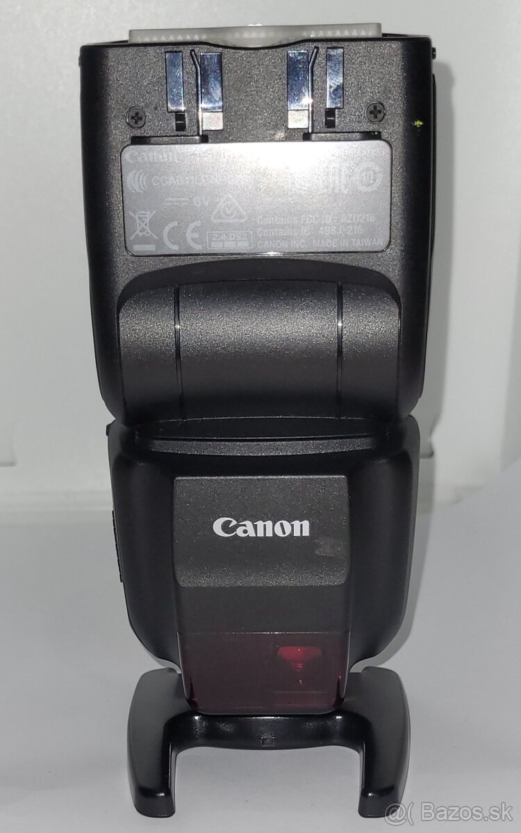 blesk Canon Speedlite 430EX III-RT a blesk Yongnuo YN560 III - 2