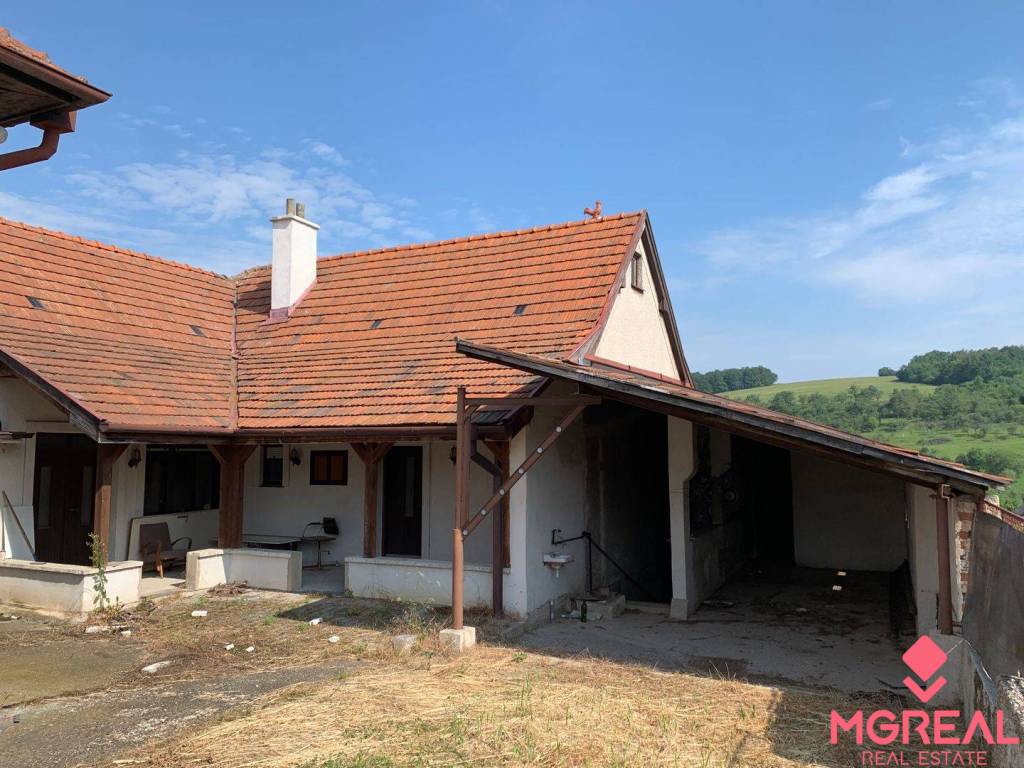 Na predaj dvojgeneračný 6 i RD vo V. Kršteňanoch - 2