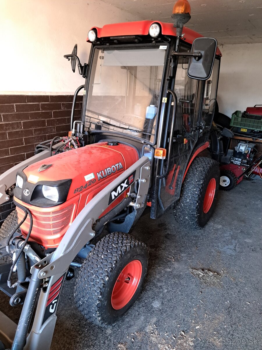 traktor Kubota 2420 - 2