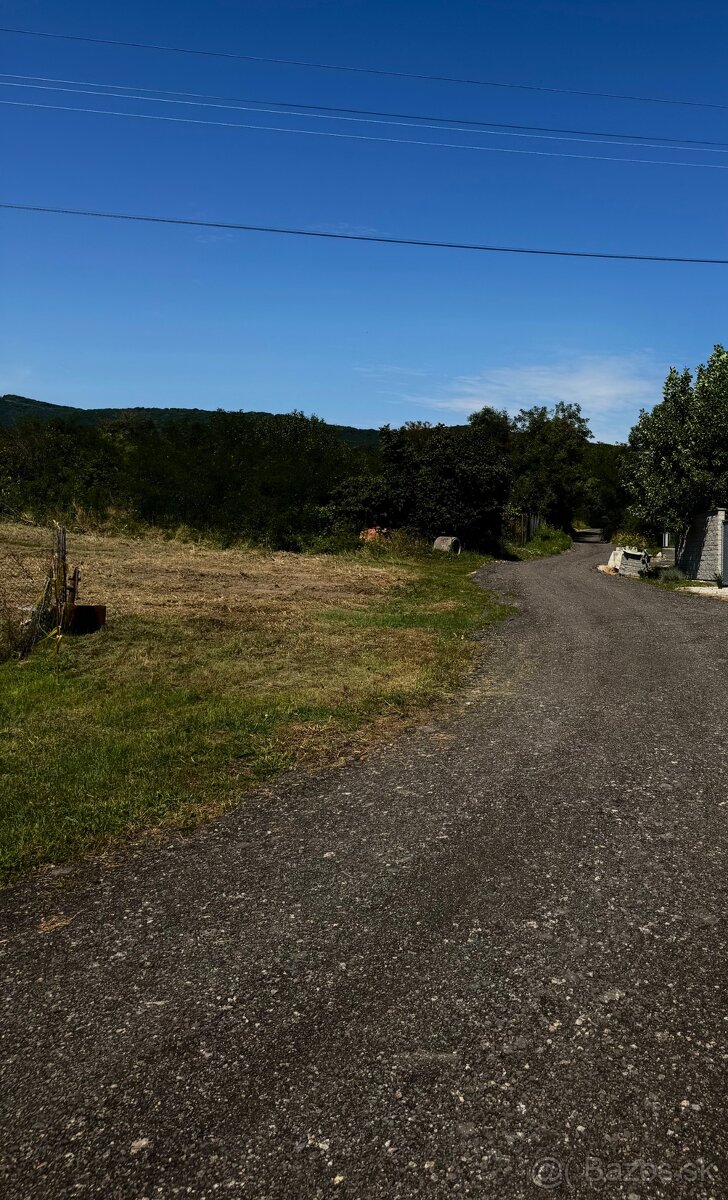 Pozemok pre RD Nitrianske Hrnčiarovce - 2