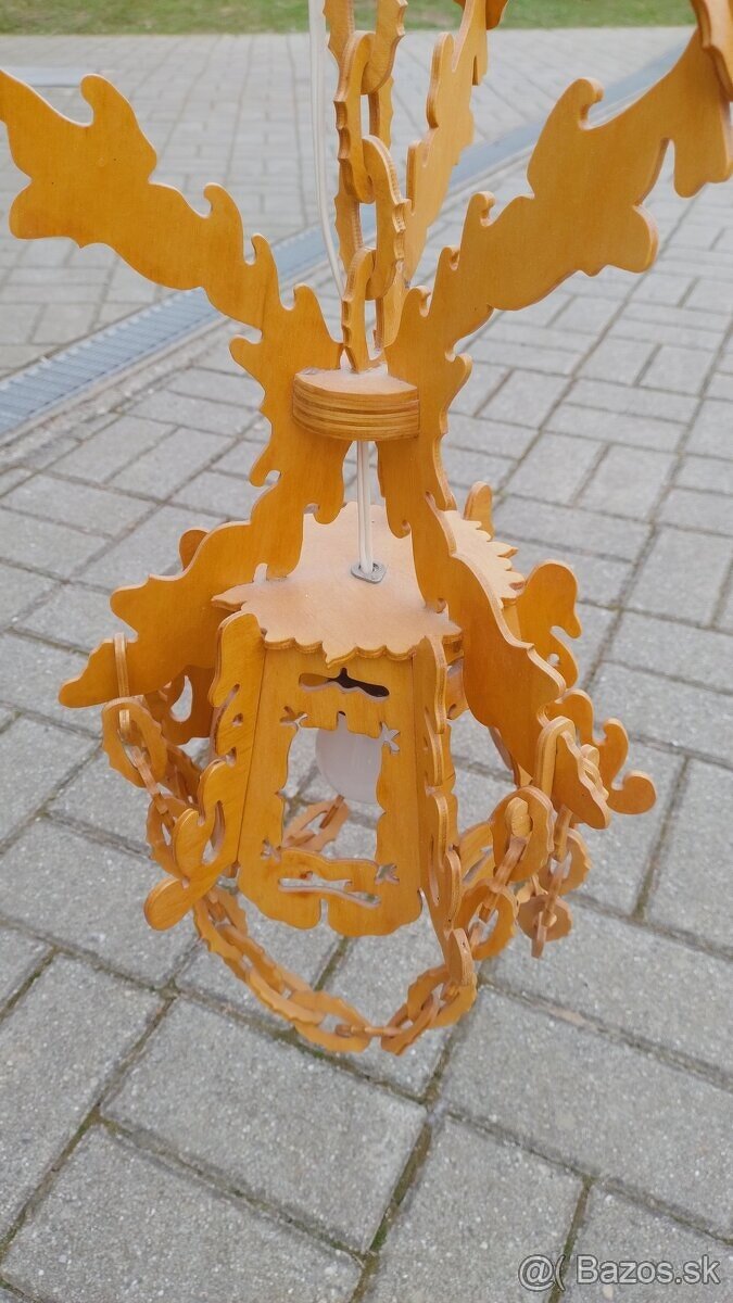 Drevena retazova lampa vhodna na chatu, chalupu - 2